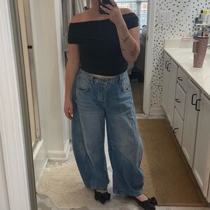 We The Free Good Luck Mid-Rise Barrel Jeans in Ultra Light Beam size 30